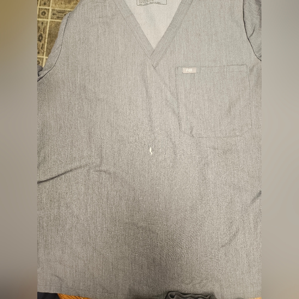 Figs Scrub Set In Gray WOMENS XL/P - Picture 7 of 9